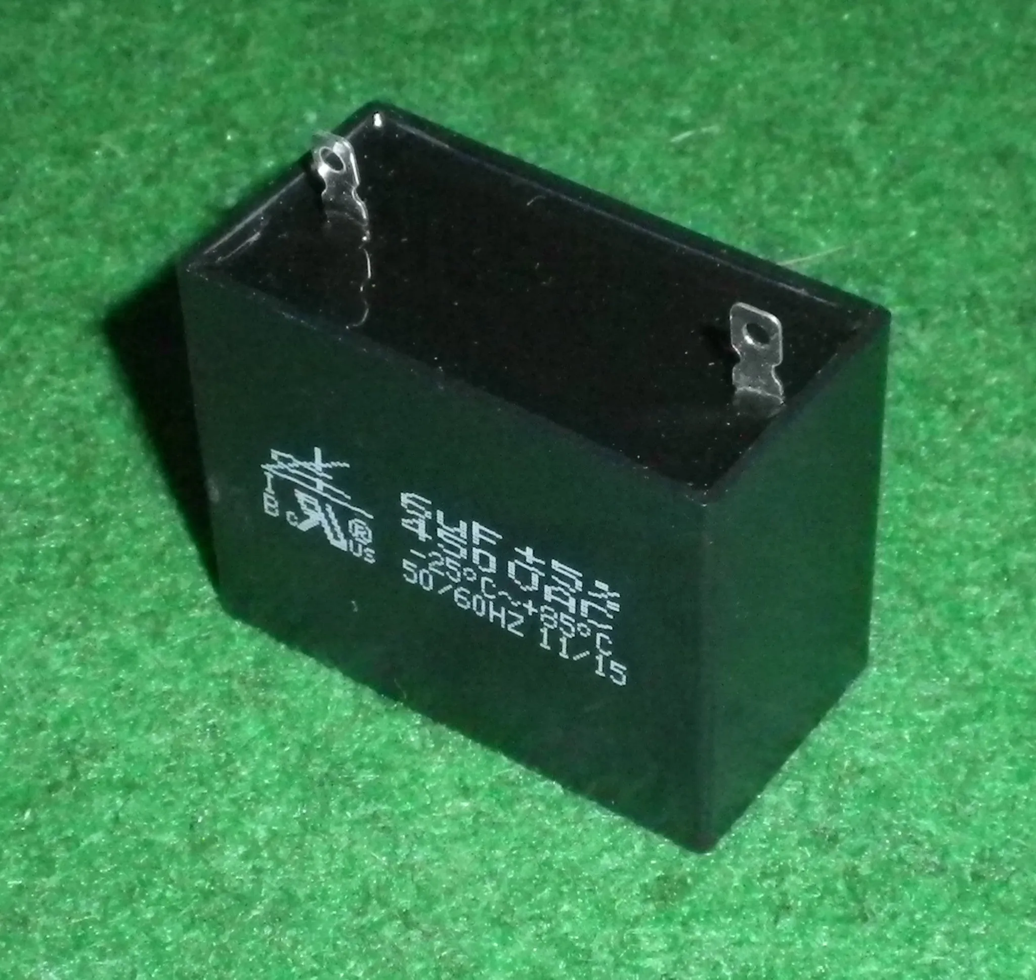 6uF 450Volt Motor Start/Run Capacitor - Part # 6SML450