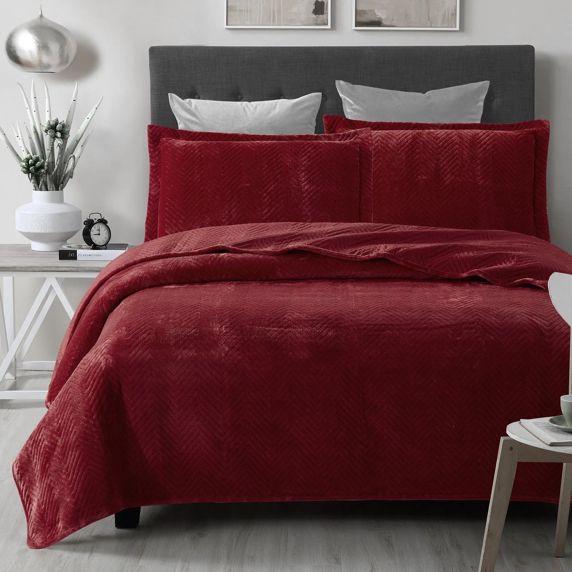 Bianca - 3 Piece Velour Quilt Set