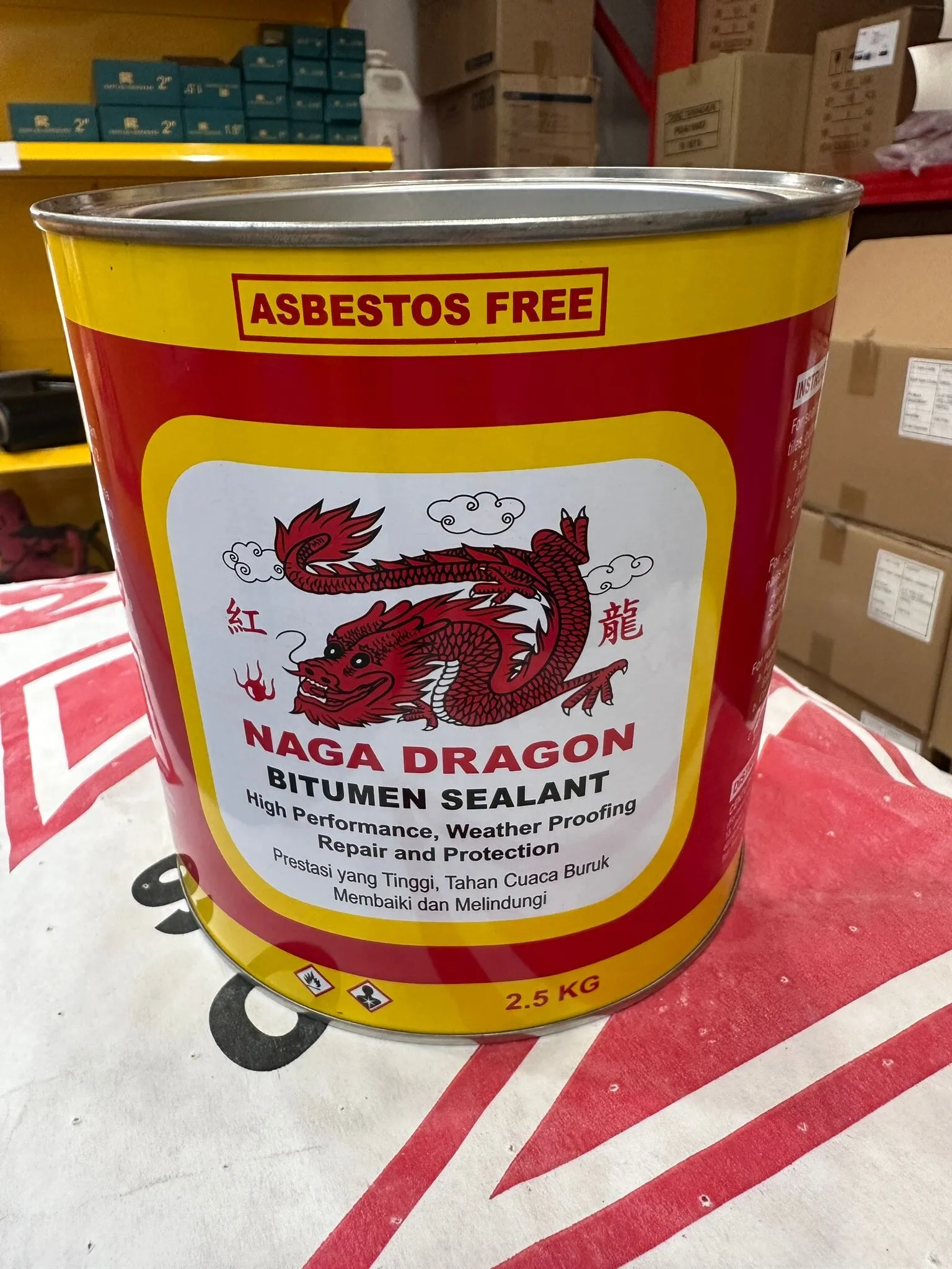 Dragon Black Bituminous Plaster 2.5kg/Tin (AK)