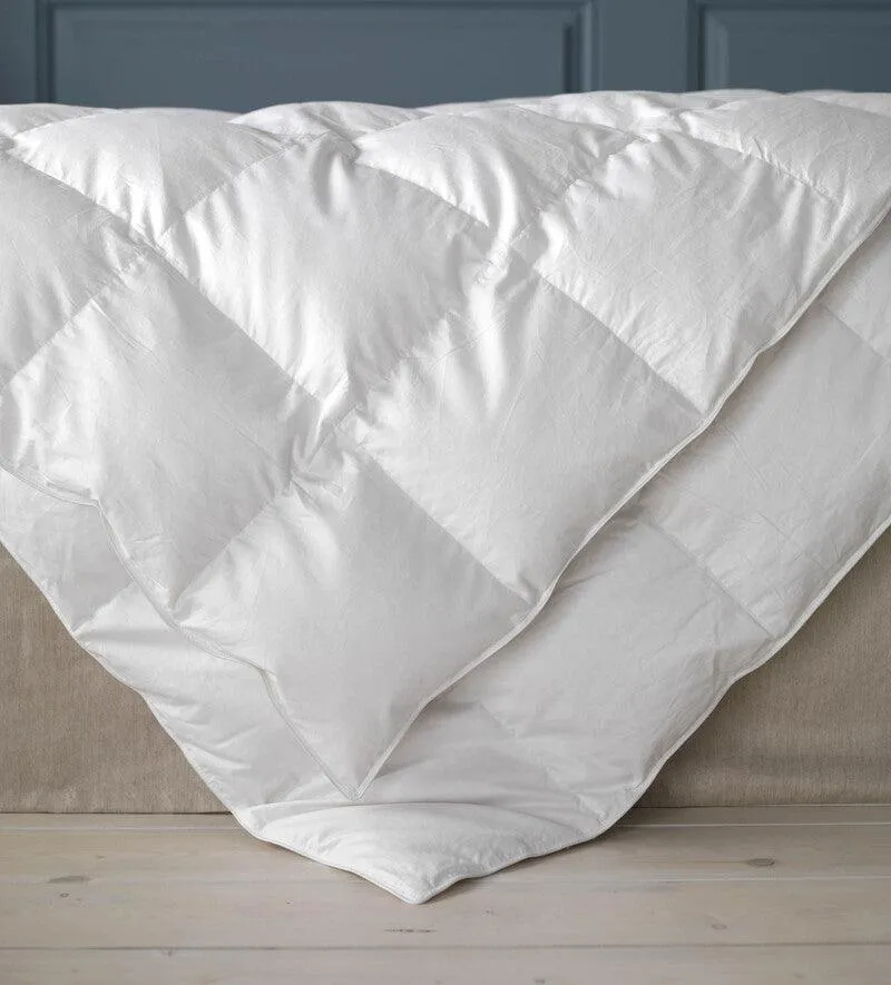 Four Seasons White duvet medium hard filling 135x220