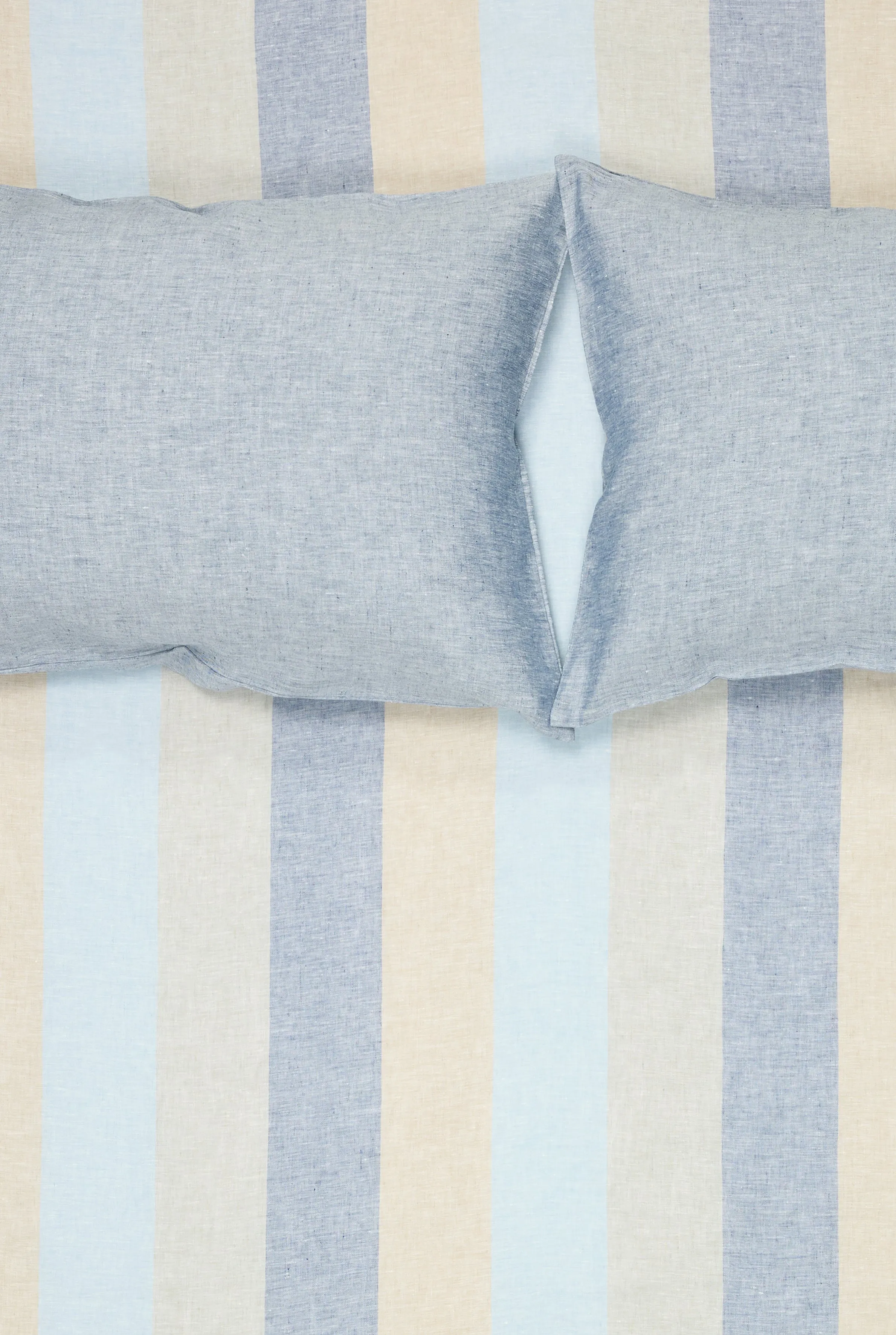 Linen Bedding Riviera Striped in Color Marine Blue - Yarn Dyed