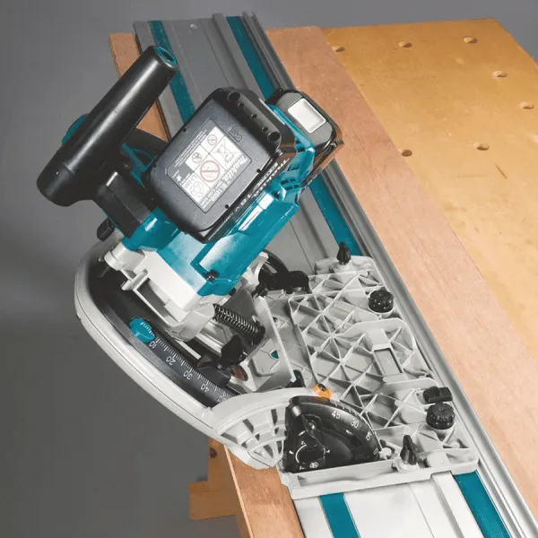 Makita DSP601Z 18V Cordless Plunge Cut Circular Saw / Track Saw (LXT-Series) [Bare]