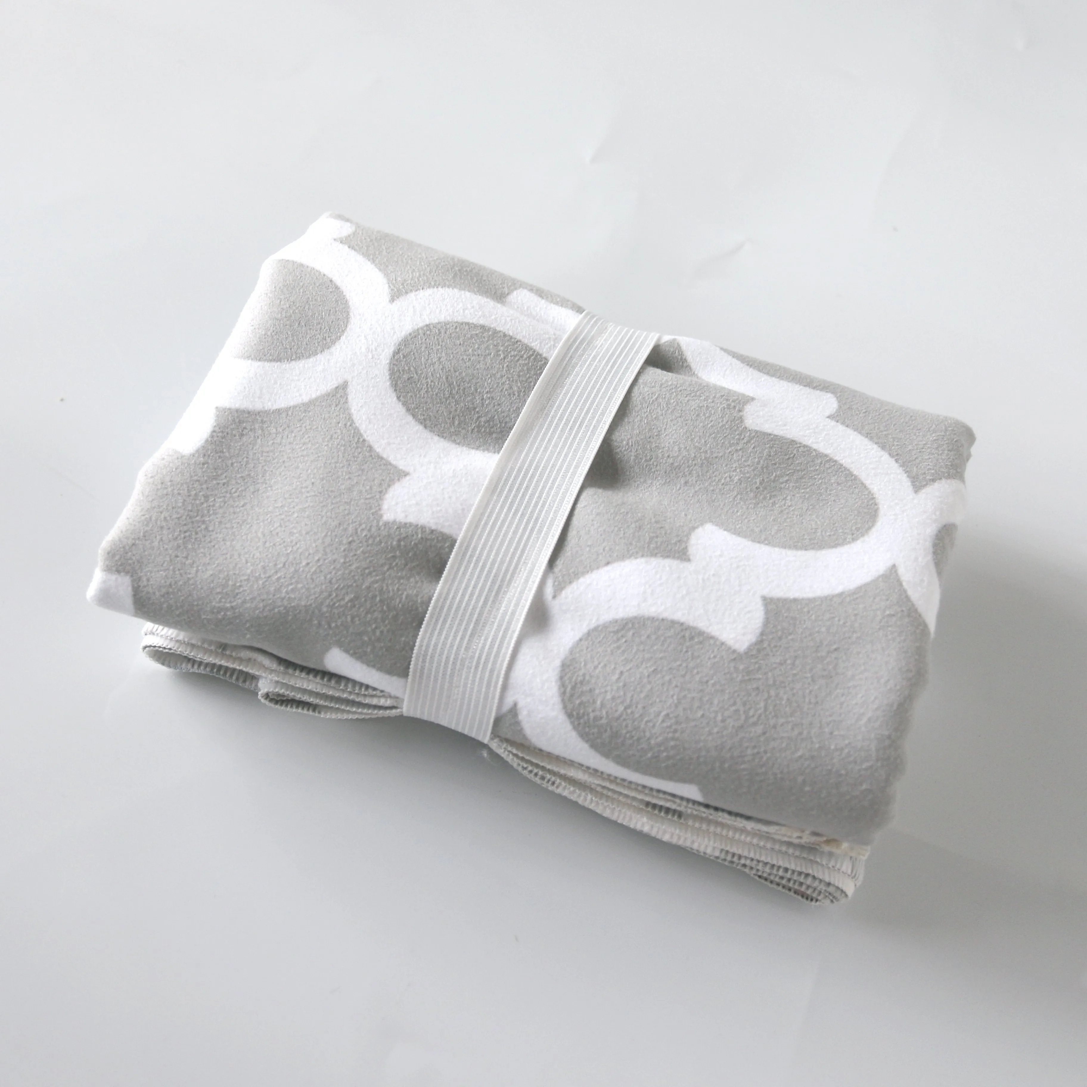 Octopoda Sand Free Towel