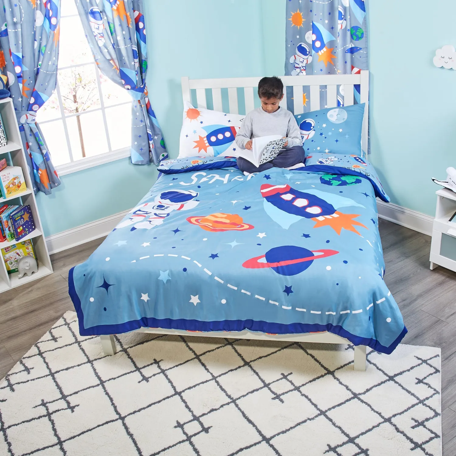 Outer Space Twin/Full Size Bed Comforter