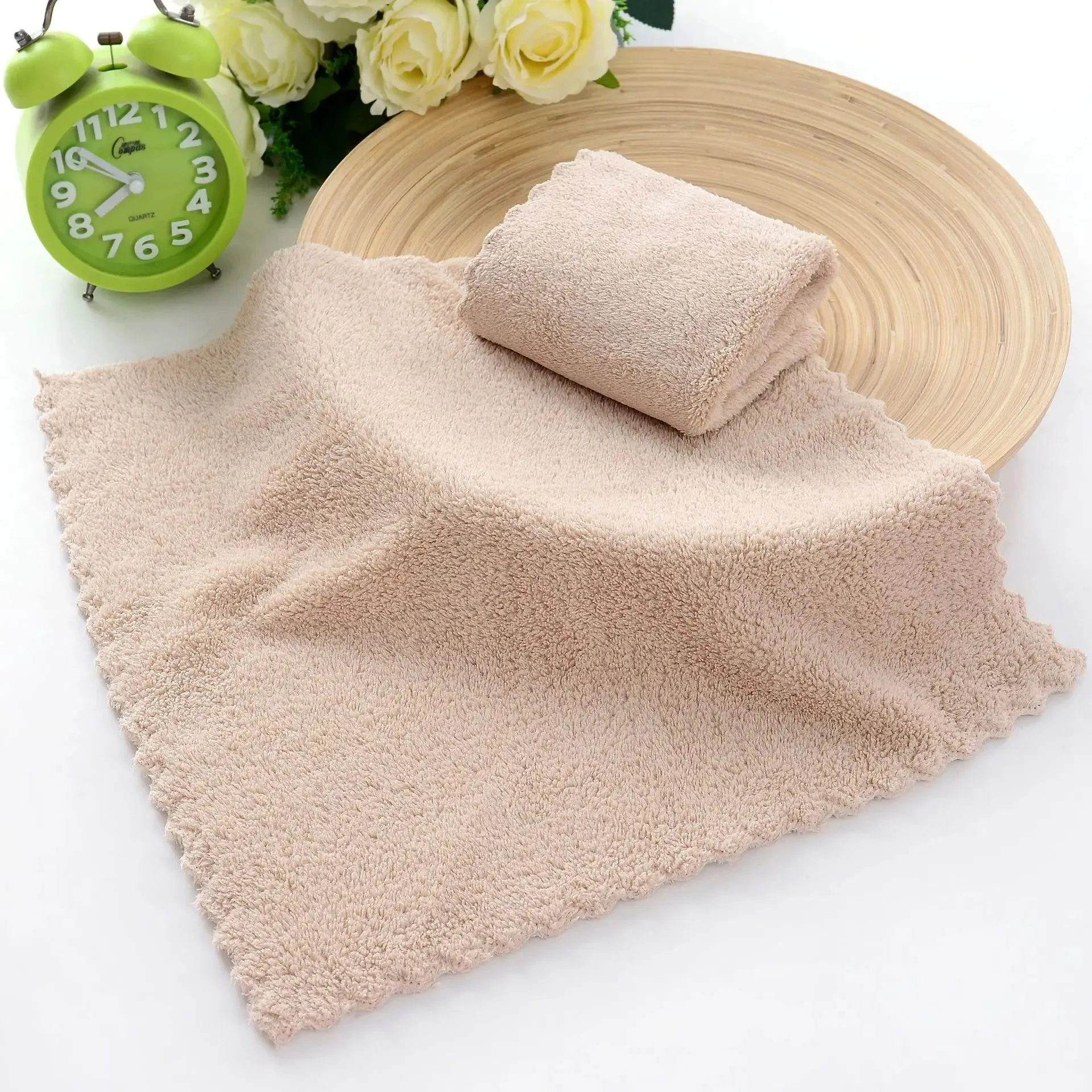 Quick Microfiber Dry Clean Handkerchief Supplies Coral Velvet Face Towel Absorbent High-density Square Hand Towel Cleaning Wipes