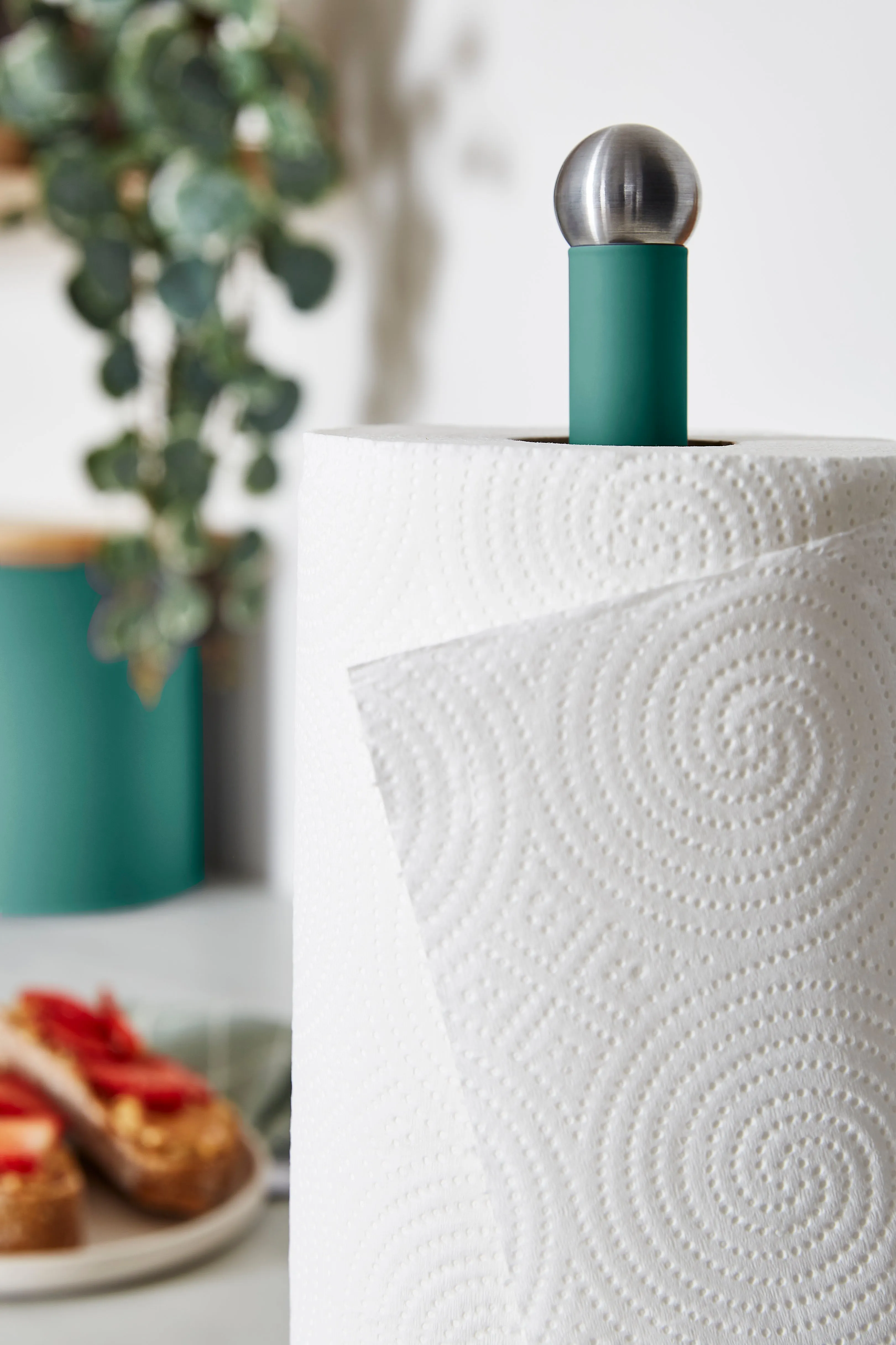 Swan Nordic Towel Pole with Bamboo Base