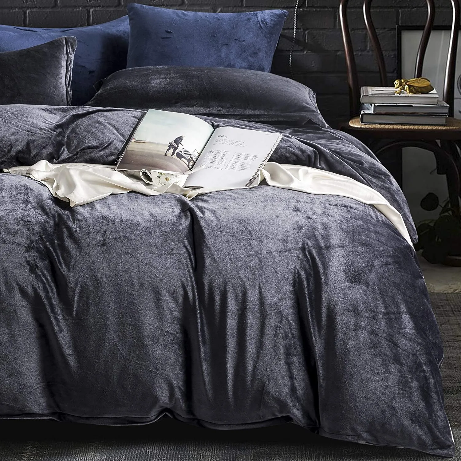 Velvet Flannel Queen Duvet Cover Set, 3 Pieces Zippered