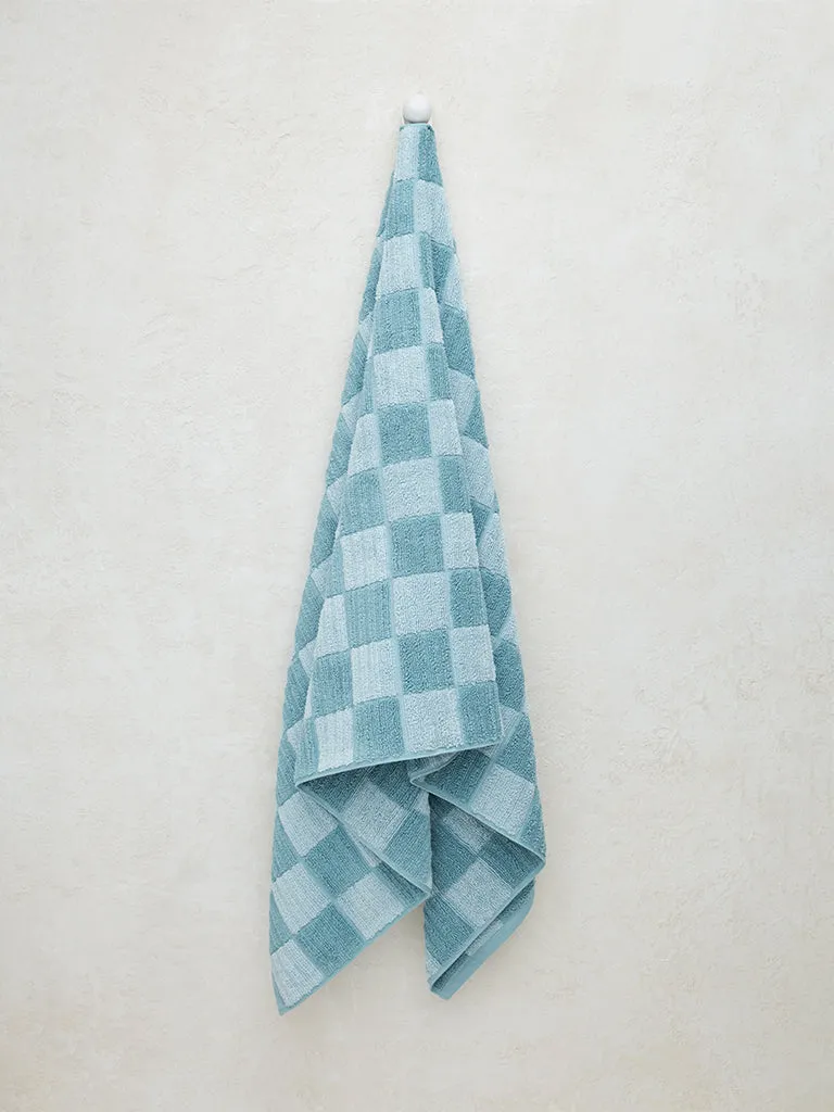 Westside Home Dusty Blue Checkered Design Bath Towel